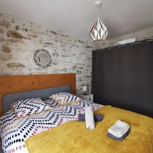 Apartment Centre Charmant 3 Pieces 2ch Avec Parking, Vannes